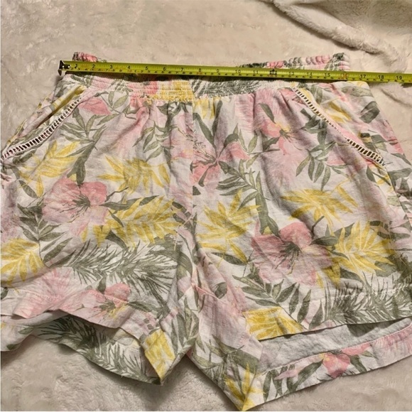 Briggs New York Shorts XL White Linen Rayon Tropical Floral Pink Green - Picture 8 of 10
